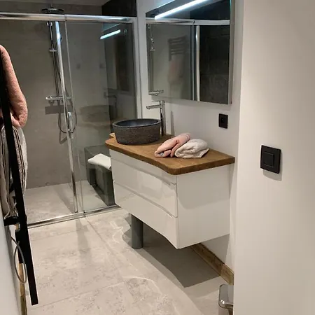 Le Cheval Blanc, Aux Pieds, Jacuzzi * Meribel