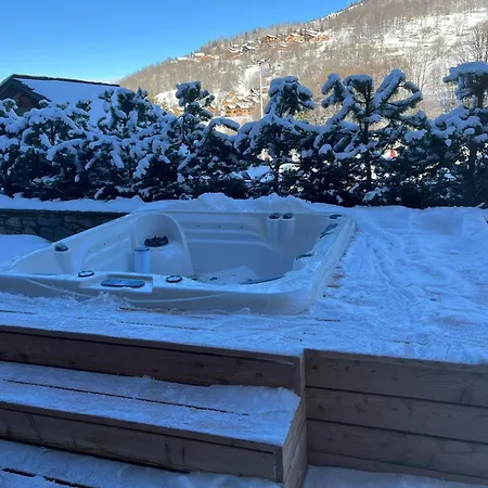 Le Cheval Blanc, Aux Pieds, Jacuzzi Appartement Méribel